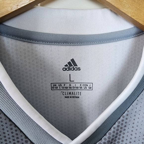 Adidas Youth V Neck Heather Gray Trio Stripe Short Sleeve Jersey Size L - Picture 3 of 3